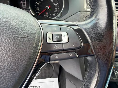 Used 2017 Volkswagen Jetta SE FWD image 20