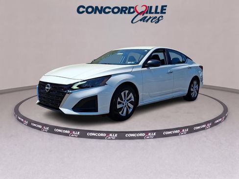 Certified 2025 Nissan Altima 2.5 S FWD image 4