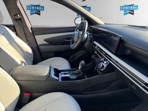 Used 2025 Hyundai Santa Cruz Limited image 28