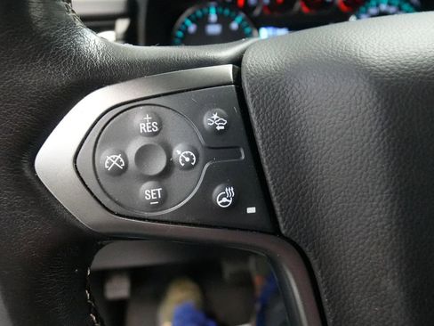 Used 2020 Chevrolet Suburban LT image 43