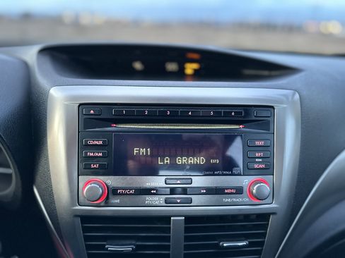 Used 2010 Subaru Impreza 2.5i image 18