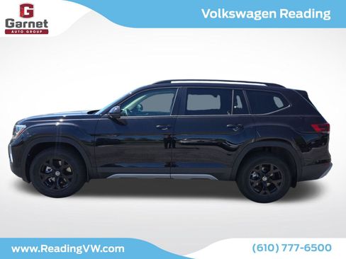 New 2026 Volkswagen Atlas Peak Edition AWD/4WD image 2