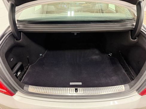 Used 2017 Genesis G90 3.3T Premium image 51