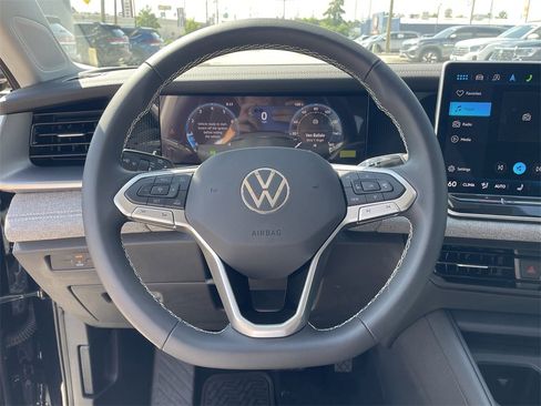 New 2025 Volkswagen Tiguan S image 15