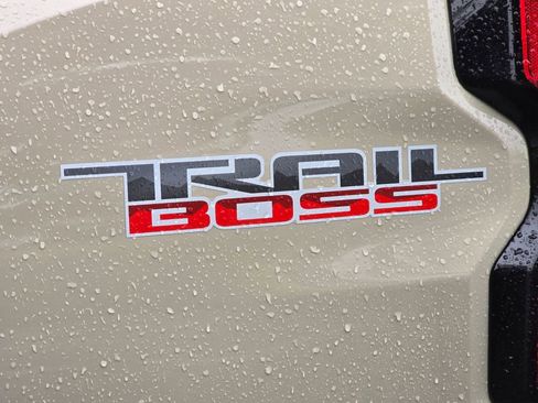 Used 2023 Chevrolet Colorado Trail Boss w/ Advanced Trailering Package AWD/4WD image 13