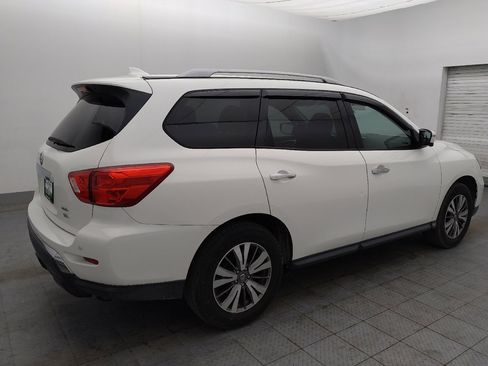 Used 2020 Nissan Pathfinder SL image 10