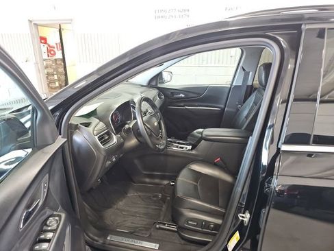 Used 2023 Chevrolet Equinox Premier image 9