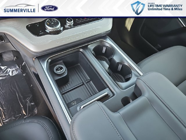 New 2027 Ford Expedition Active RWD image 30