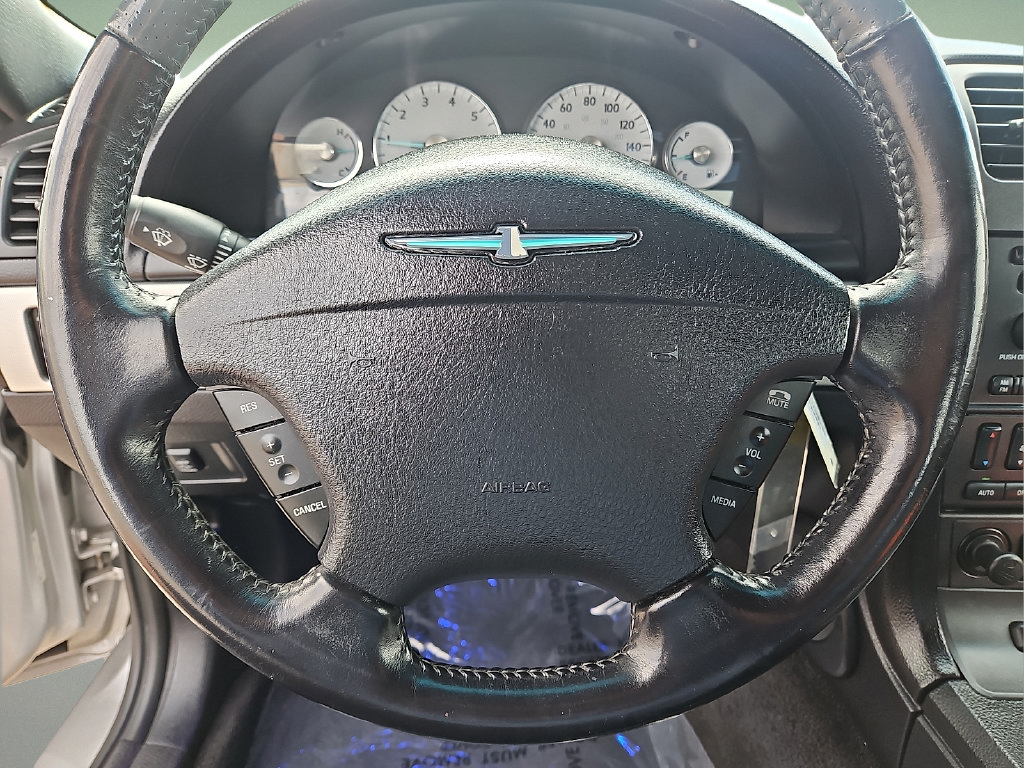 Used 2005 Ford Thunderbird RWD image 24