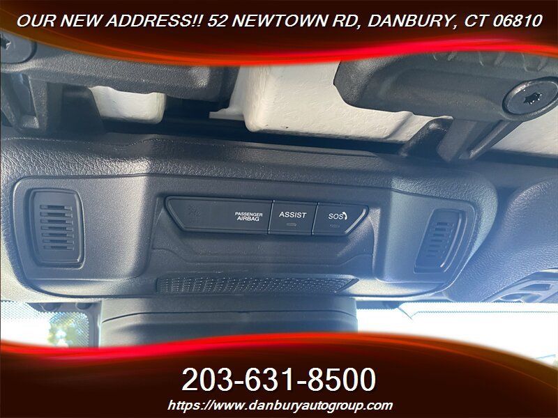 Used 2024 Jeep Wrangler Unlimited Rubicon 4xe w/ Technology Group AWD/4WD image 23