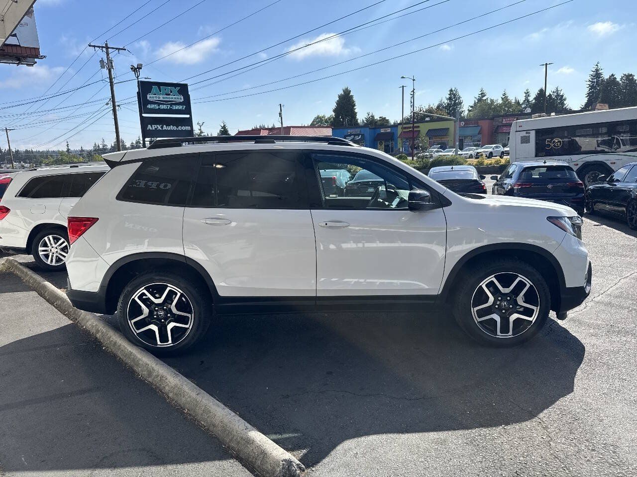 Used 2023 Honda Passport Elite image 10