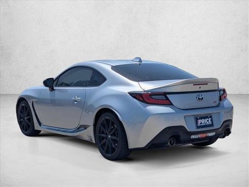 Used 2024 Toyota GR86 Premium RWD image 7