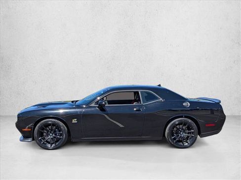 Used 2023 Dodge Challenger R/T Scat Pack RWD image 11