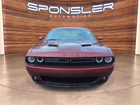 Used 2020 Dodge Challenger SXT w/ Driver Convenience Group image 10