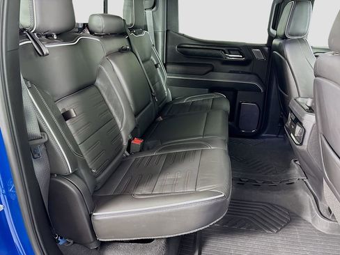 Certified 2023 GMC Sierra 1500 AT4X w/ AT4X AEV Edition AWD/4WD image 33