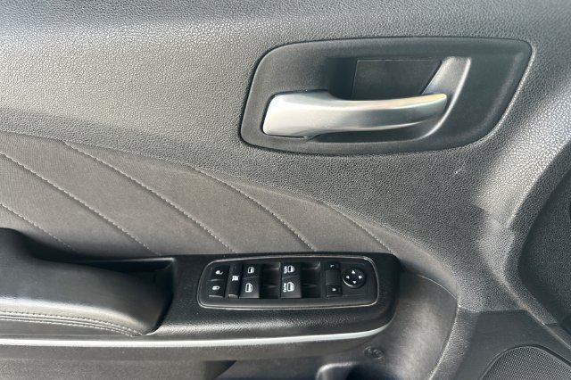 Certified 2022 Dodge Charger SXT RWD image 11