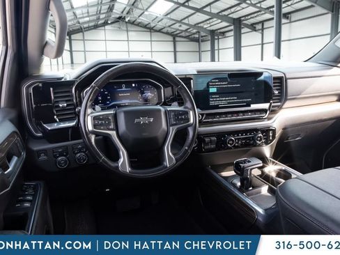 Used 2023 Chevrolet Silverado 1500 RST w/ Redline Edition AWD/4WD image 15