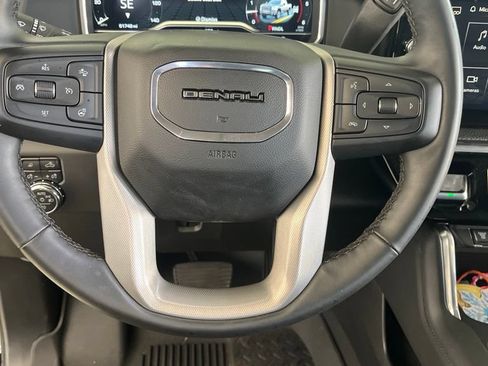 Used 2024 GMC Sierra 3500 Denali w/ Denali Reserve Package AWD/4WD image 18