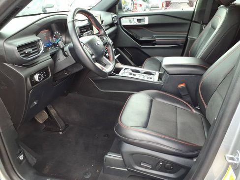 Used 2023 Ford Explorer ST-Line AWD/4WD image 10