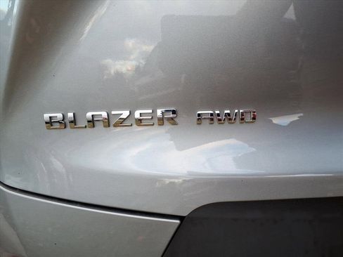 Used 2025 Chevrolet Blazer LT image 5