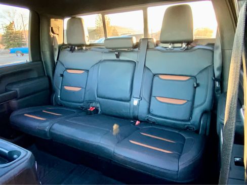 Used 2022 GMC Sierra 3500 AT4 w/ AT4 Premium Plus Package image 29