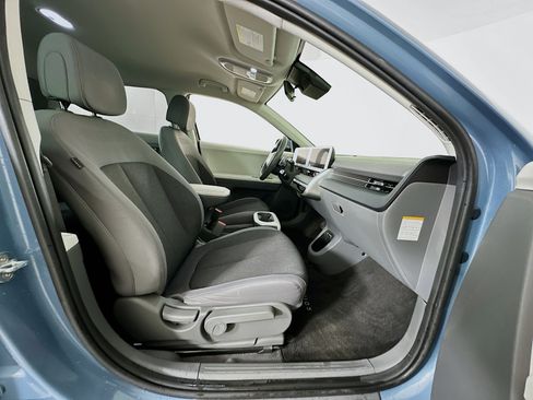 Used 2023 Hyundai Ioniq 5 SE image 30