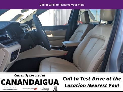 Used 2022 Jeep Grand Cherokee Limited 4xe w/ Luxury Tech Group II AWD/4WD image 19