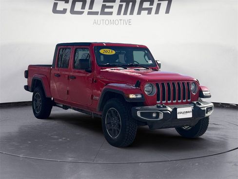Used 2023 Jeep Gladiator Overland image 7
