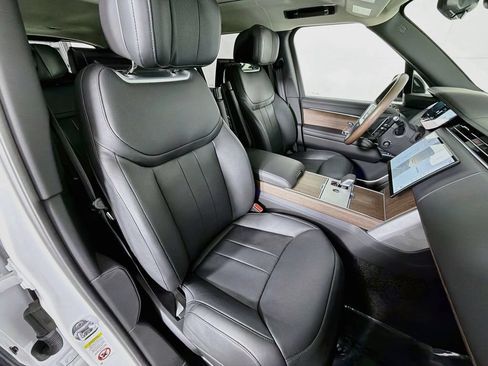 Used 2025 Land Rover Range Rover Long Wheelbase Autobiography AWD/4WD image 32