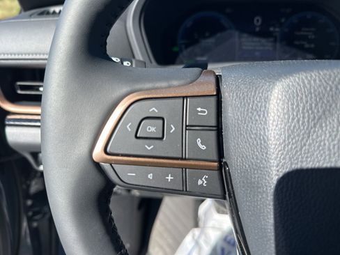 Used 2026 Toyota Grand Highlander AWD Hybrid image 9