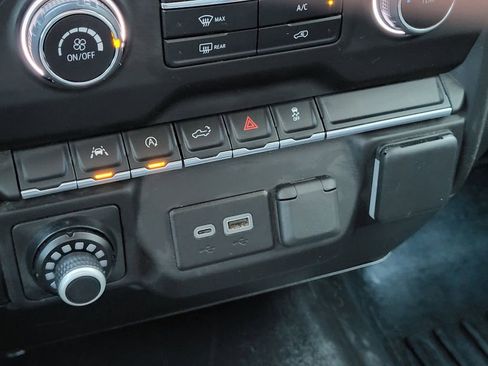 Used 2023 Chevrolet Silverado 1500 Custom w/ Rally Edition image 19