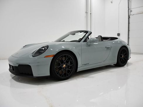 Used 2026 Porsche 911 Carrera 4 GTS AWD/4WD image 7