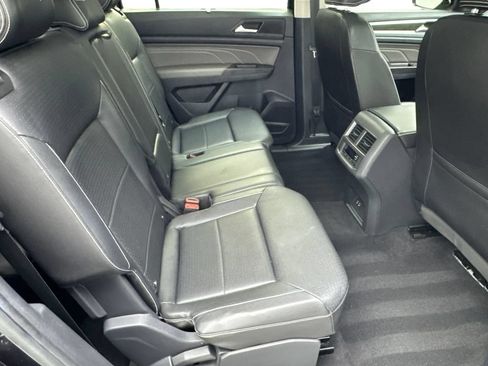 Used 2023 Volkswagen Atlas SE w/ Panoramic Sunroof Package FWD image 42