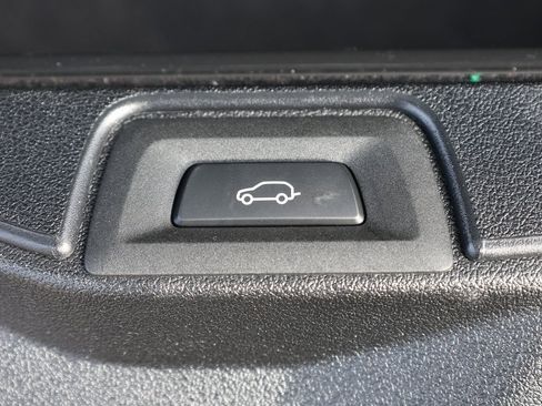 Used 2023 BMW X5 sDrive40i w/ Parking Assistance Package image 10