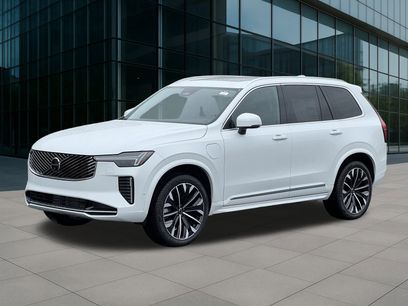 New 2025 Volvo XC90 T8 Plus w/ Protection Package Premier