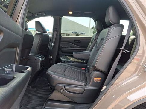 Used 2023 Nissan Pathfinder Rock Creek AWD/4WD image 10