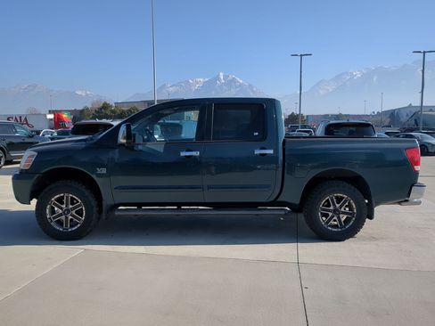 Used 2004 Nissan Titan SE image 2