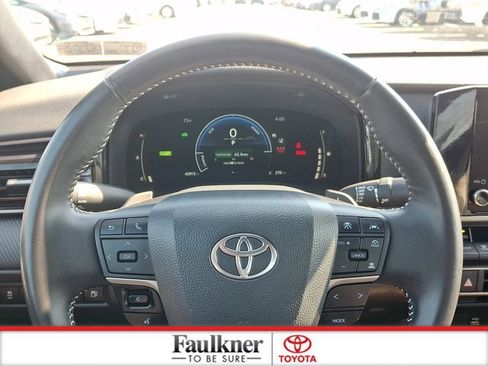 Certified 2025 Toyota Camry SE FWD image 19