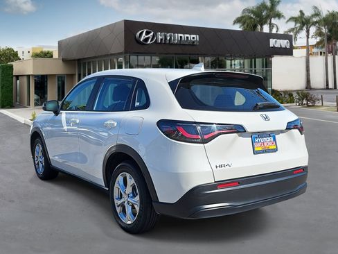 Used 2025 Honda HR-V LX image 5