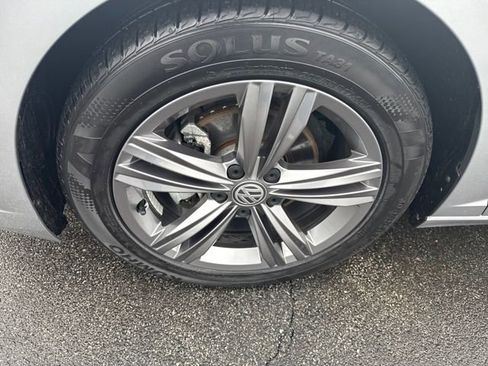 Used 2021 Volkswagen Jetta R-Line w/ R-Line Cold Weather Package image 35