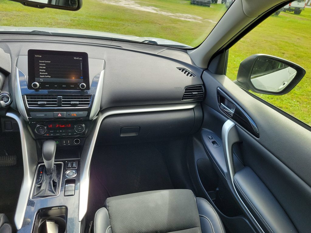 Used 2025 Mitsubishi Eclipse Cross SE AWD/4WD image 15