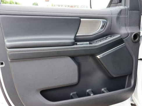 Certified 2025 Ford Expedition Max Platinum AWD/4WD image 23