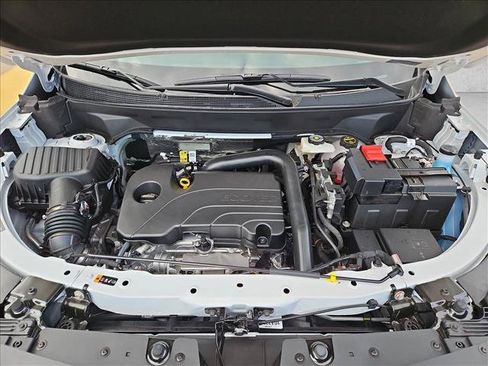 New 2026 Chevrolet Equinox LT w/ Midnight Edition FWD image 17