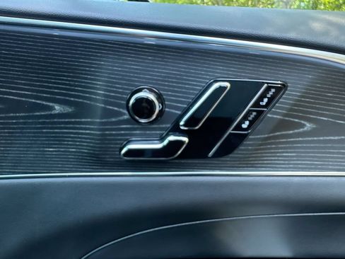 Used 2024 Cadillac Lyriq Luxury RWD image 32
