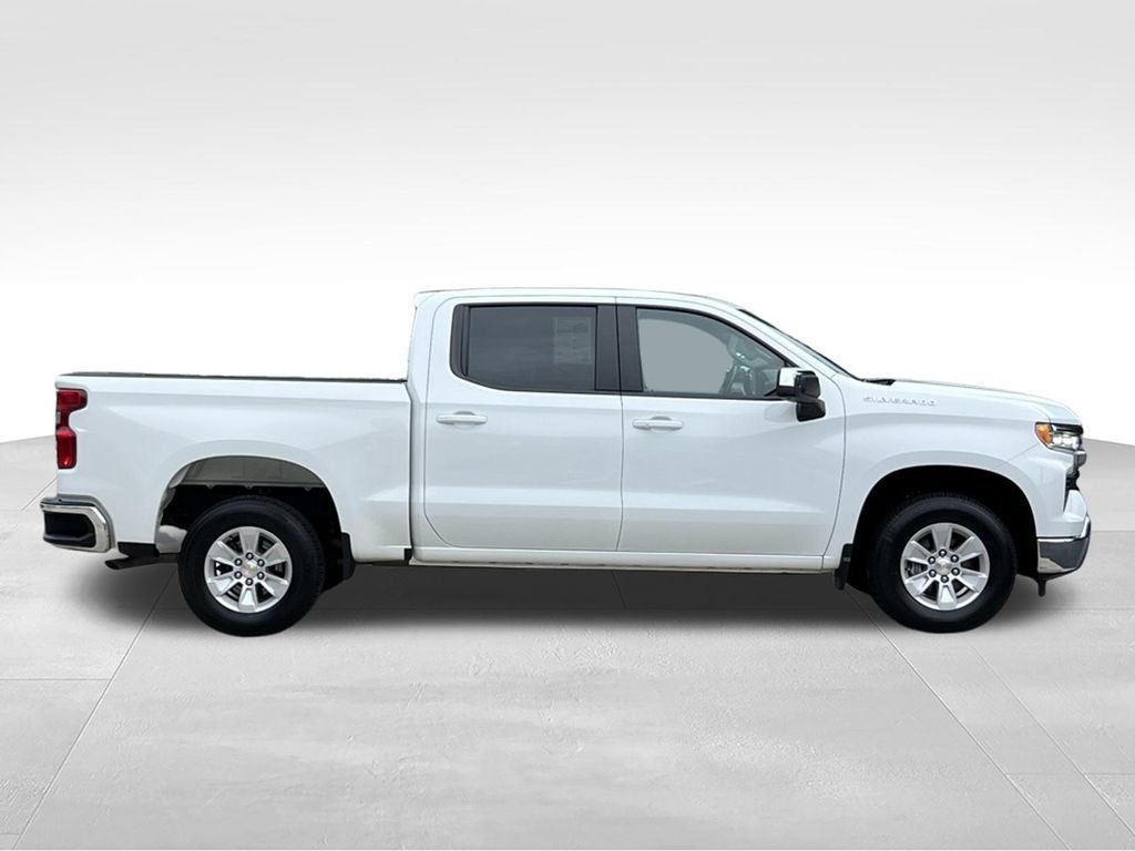 Used 2025 Chevrolet Silverado 1500 LT RWD image 4
