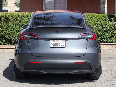 Used 2023 Tesla Model Y Long Range image 7