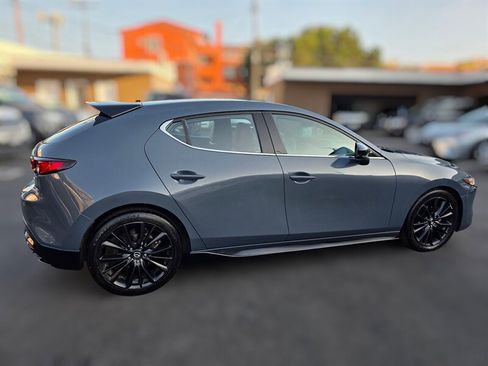 Used 2020 MAZDA MAZDA3 AWD Hatchback w/ Premium Pkg image 4