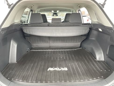 Used 2023 Toyota RAV4 LE image 17
