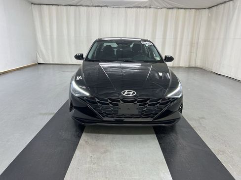 Used 2023 Hyundai Elantra SEL FWD image 3