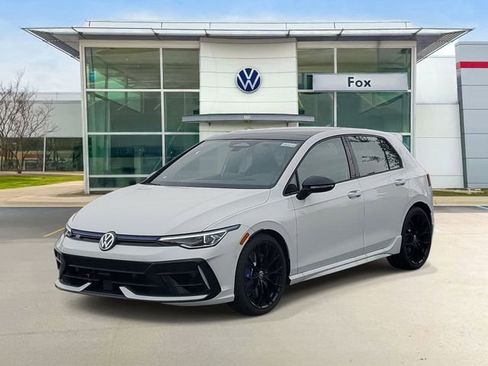 New 2026 Volkswagen Golf image 2